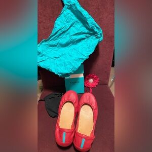 TIEKS EUC Cardinal Red Ballet Flats Size 8 with Box/Flower/Travel Bag WORN ONCE
